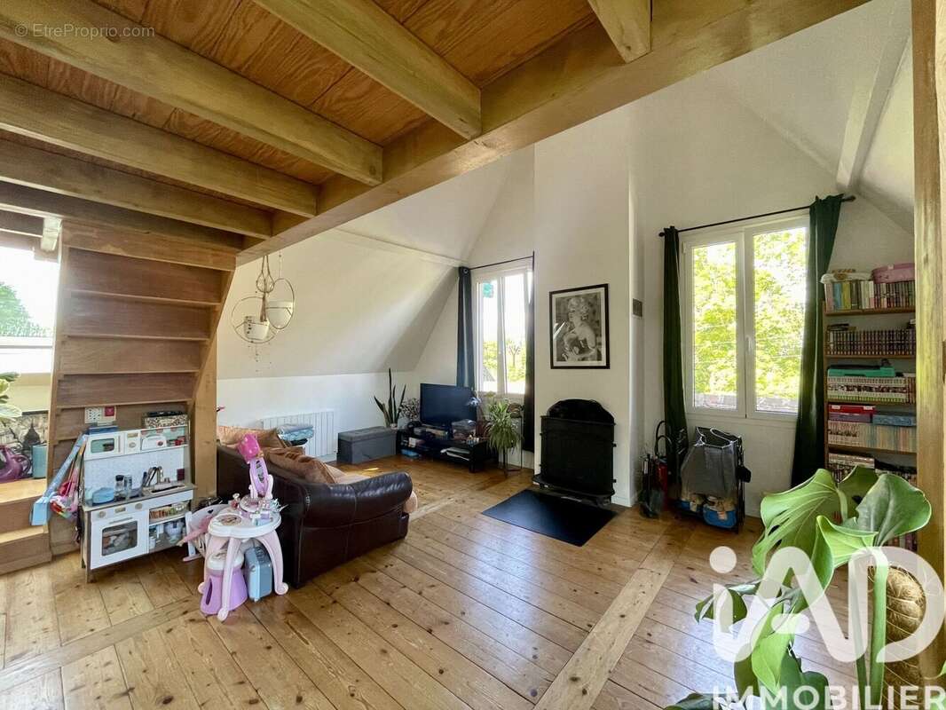 Photo 8 - Appartement à VERT-SAINT-DENIS