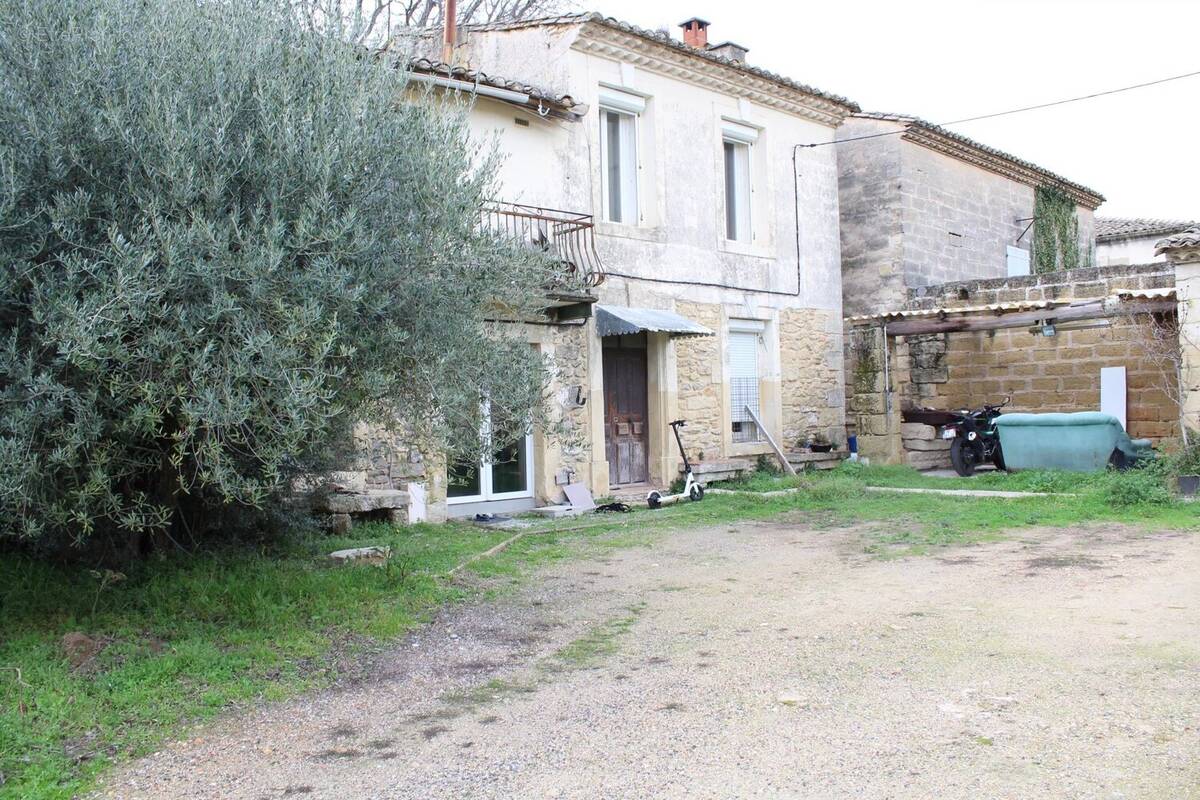 Maison à GALLARGUES-LE-MONTUEUX