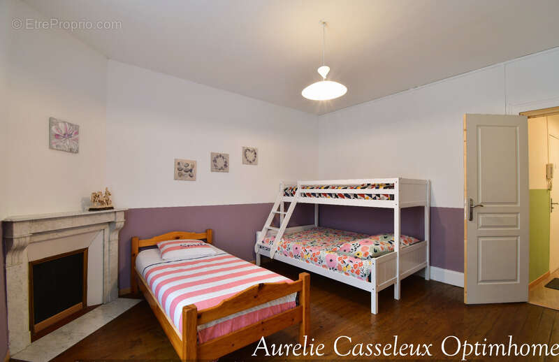 Appartement à LA FERE
