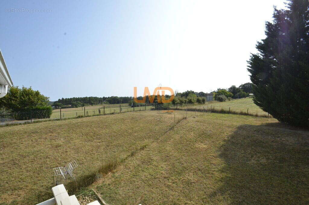 Maison 215 m² et appartement indépendant, grand terrain avec pis - photo 12