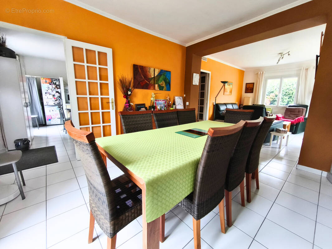 Maison à FRANCHEVILLE