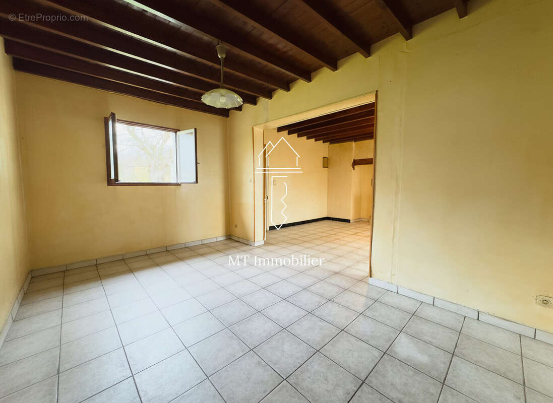 Maison à AUBIN-SAINT-VAAST