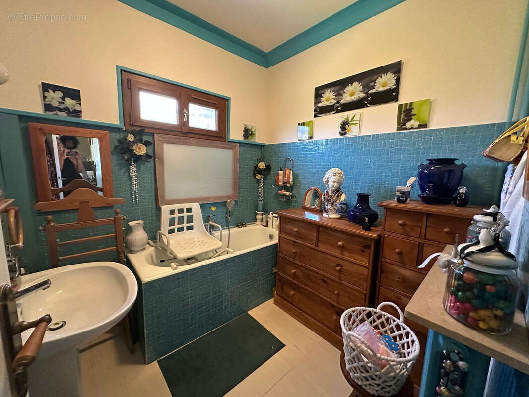 Maison à SAVIGNY-LE-TEMPLE