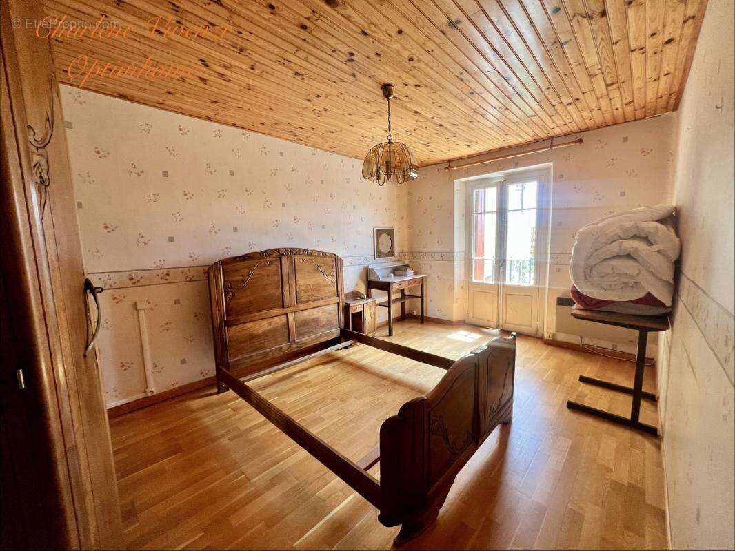 Maison de caractère 221 m² ENVEITG (66) - photo 12