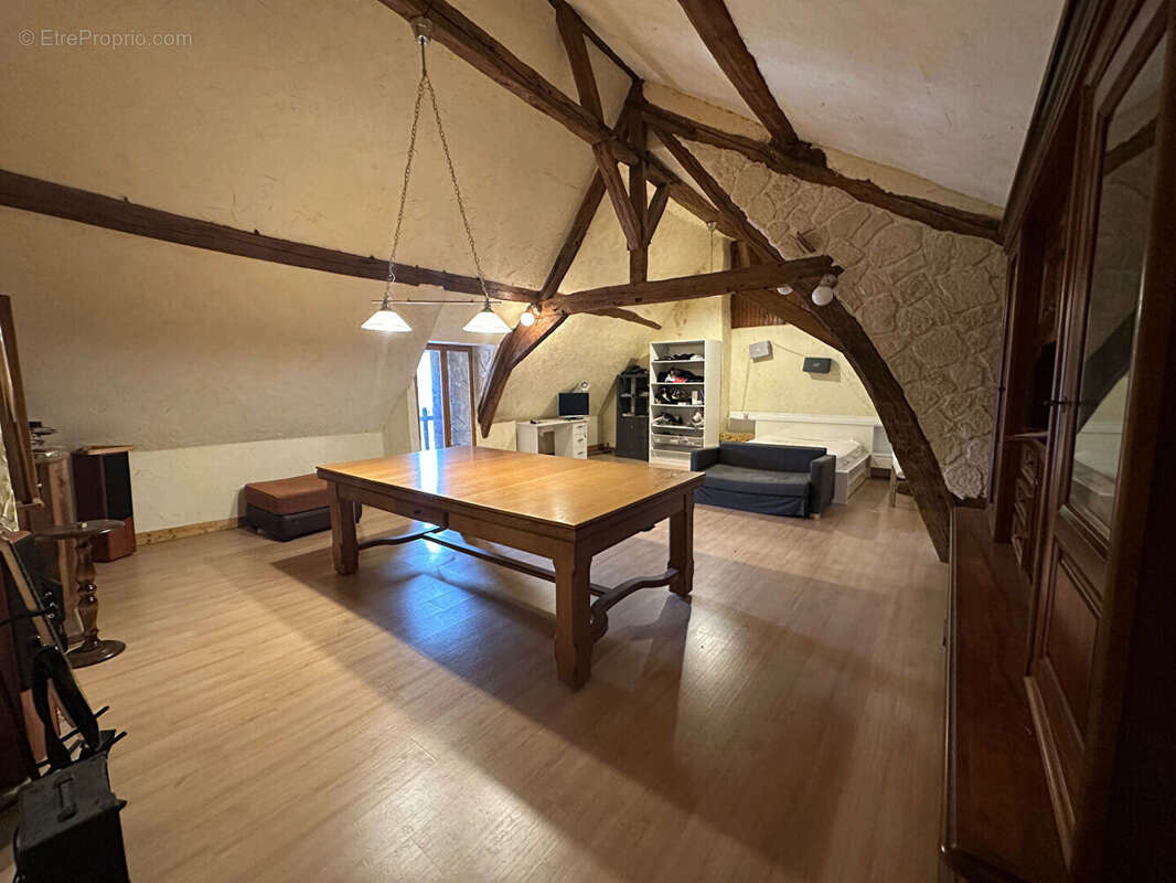 Maison à PONT-SUR-YONNE