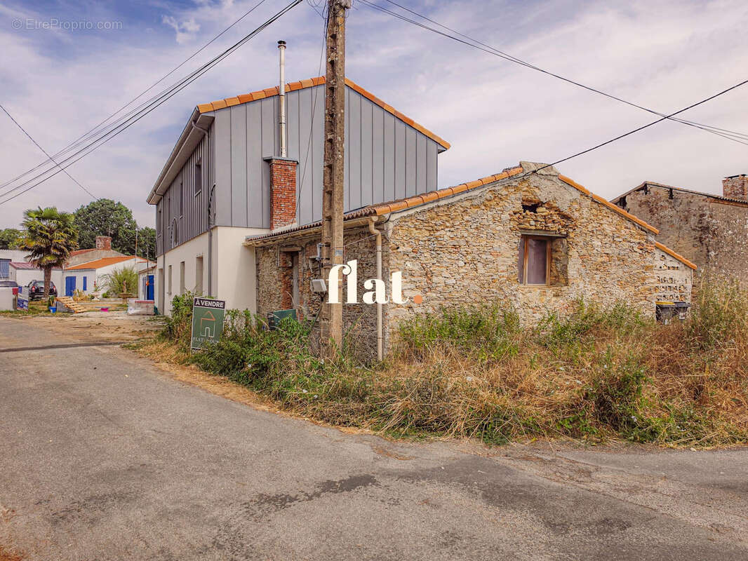 MAISONS A RENOVER - Chaumes en RETZ / 20 min de Pornic - photo 3