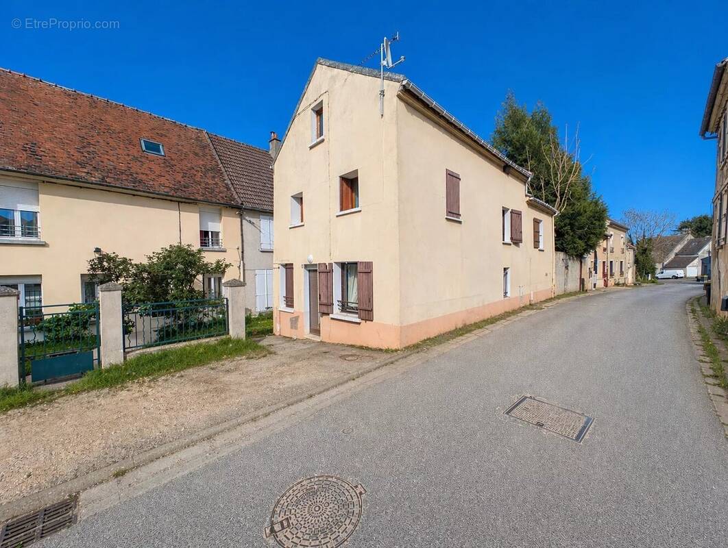 Maison à LA FERTE-SOUS-JOUARRE