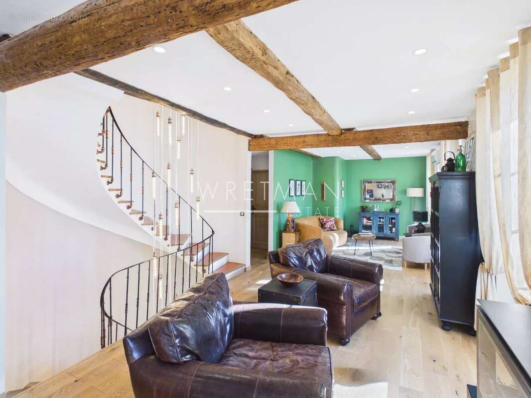 Maison à MONTAUROUX