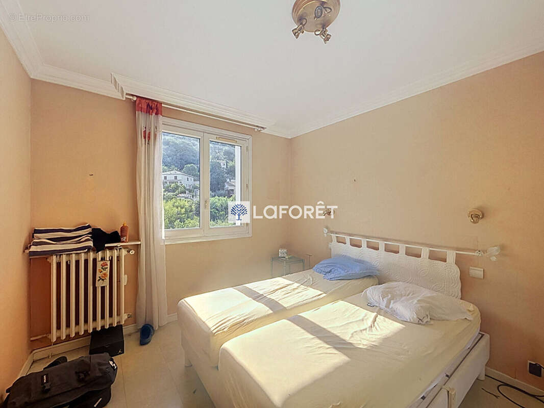 Menton - 3/4 pieces - dernier etage - photo 9
