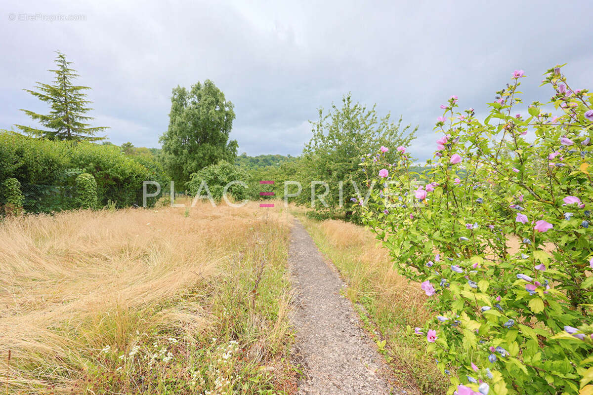 Terrain à VILLERS-LES-NANCY