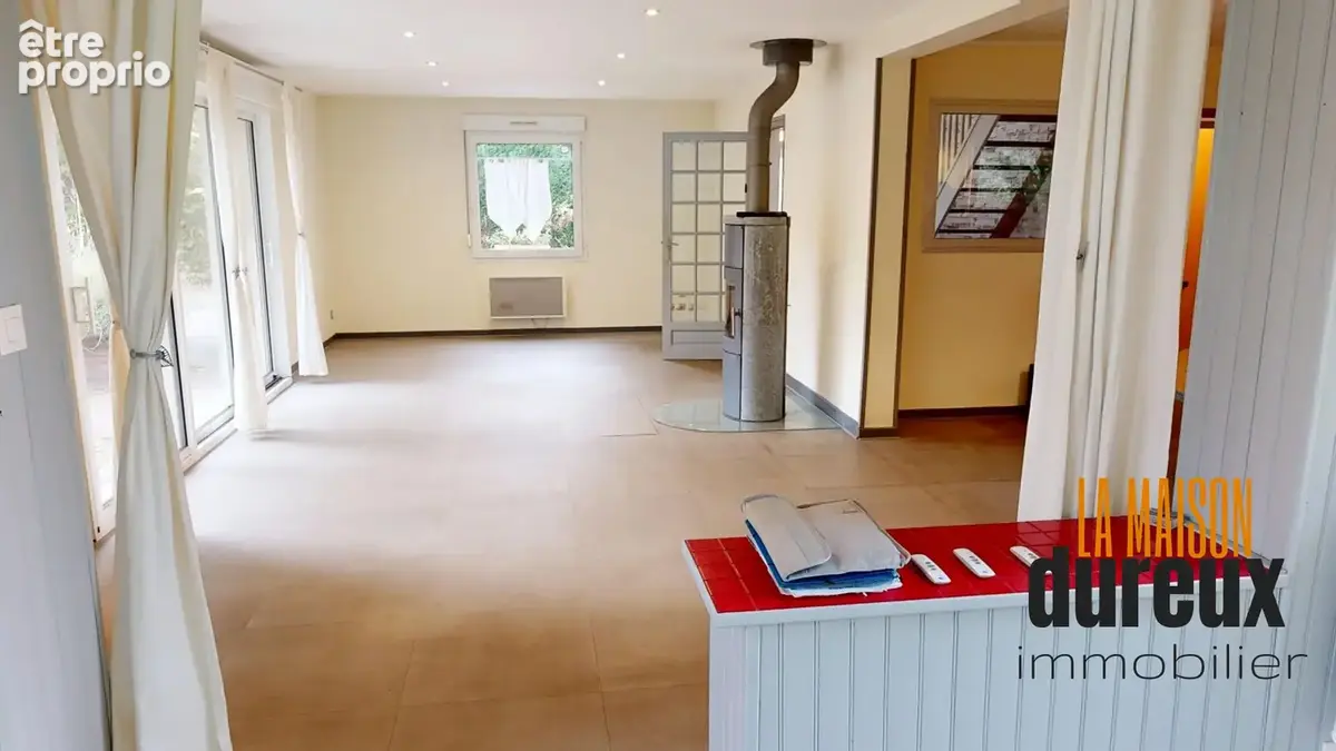 Maison 6 pièces 163 m² à vendre à Arc-Les-Gray (70100) - photo 3