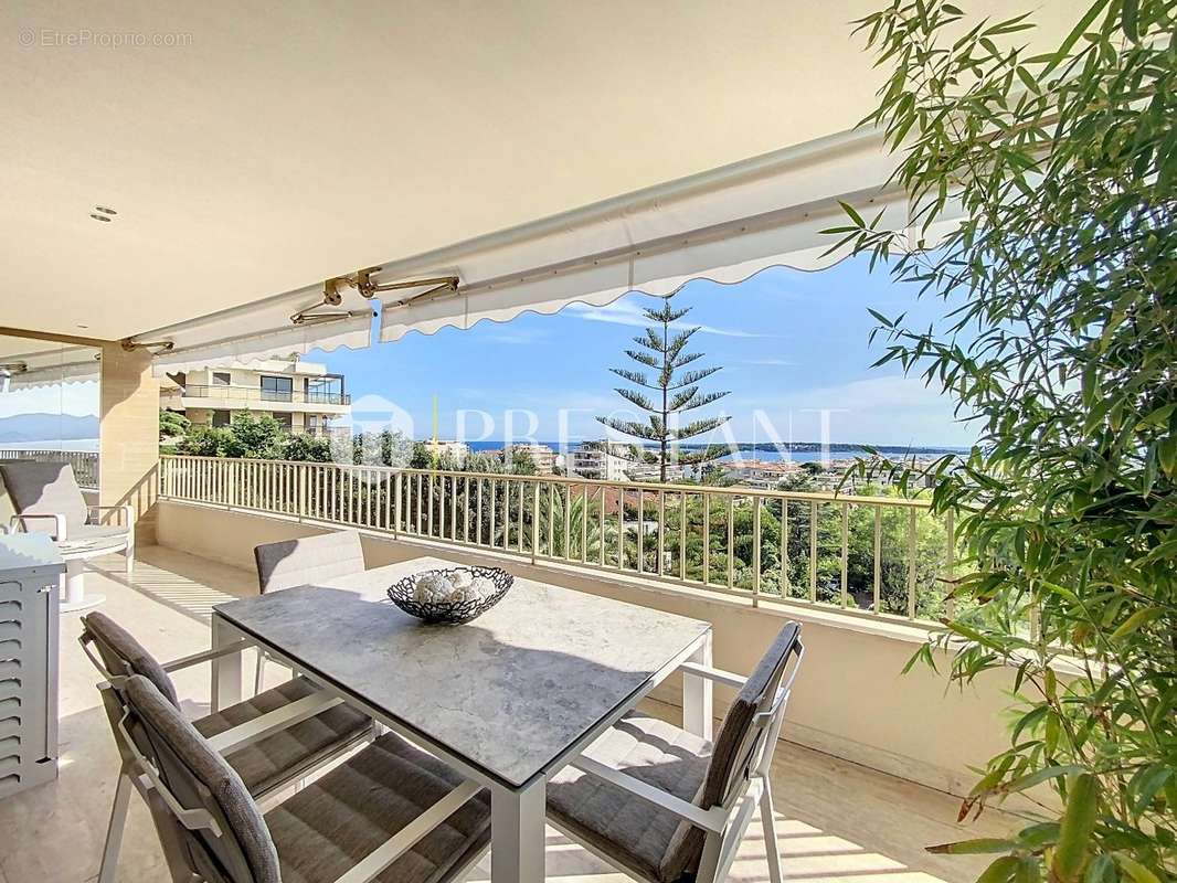 Appartement à CANNES