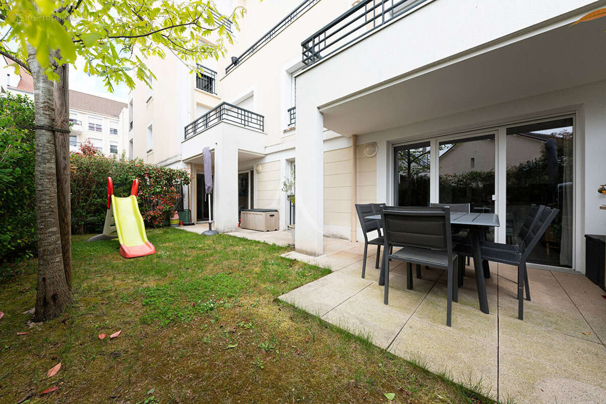 Appartement à BROU-SUR-CHANTEREINE