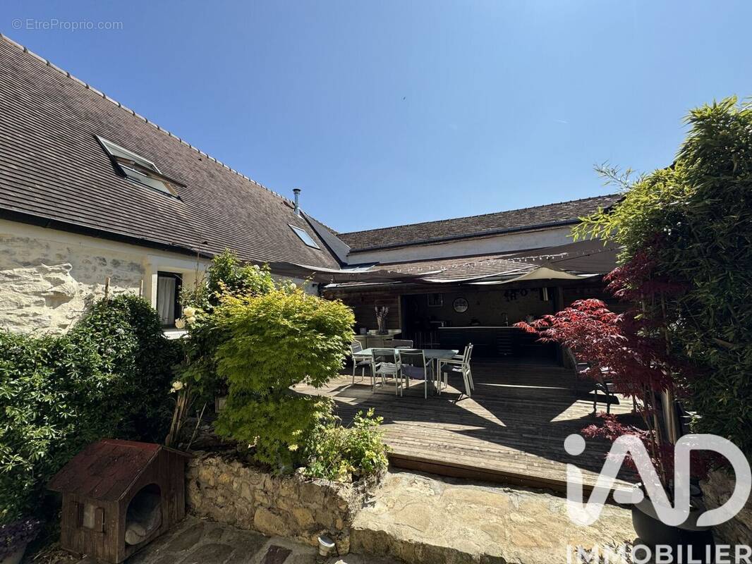 Maison 193 m² à Etrechy  - photo 1