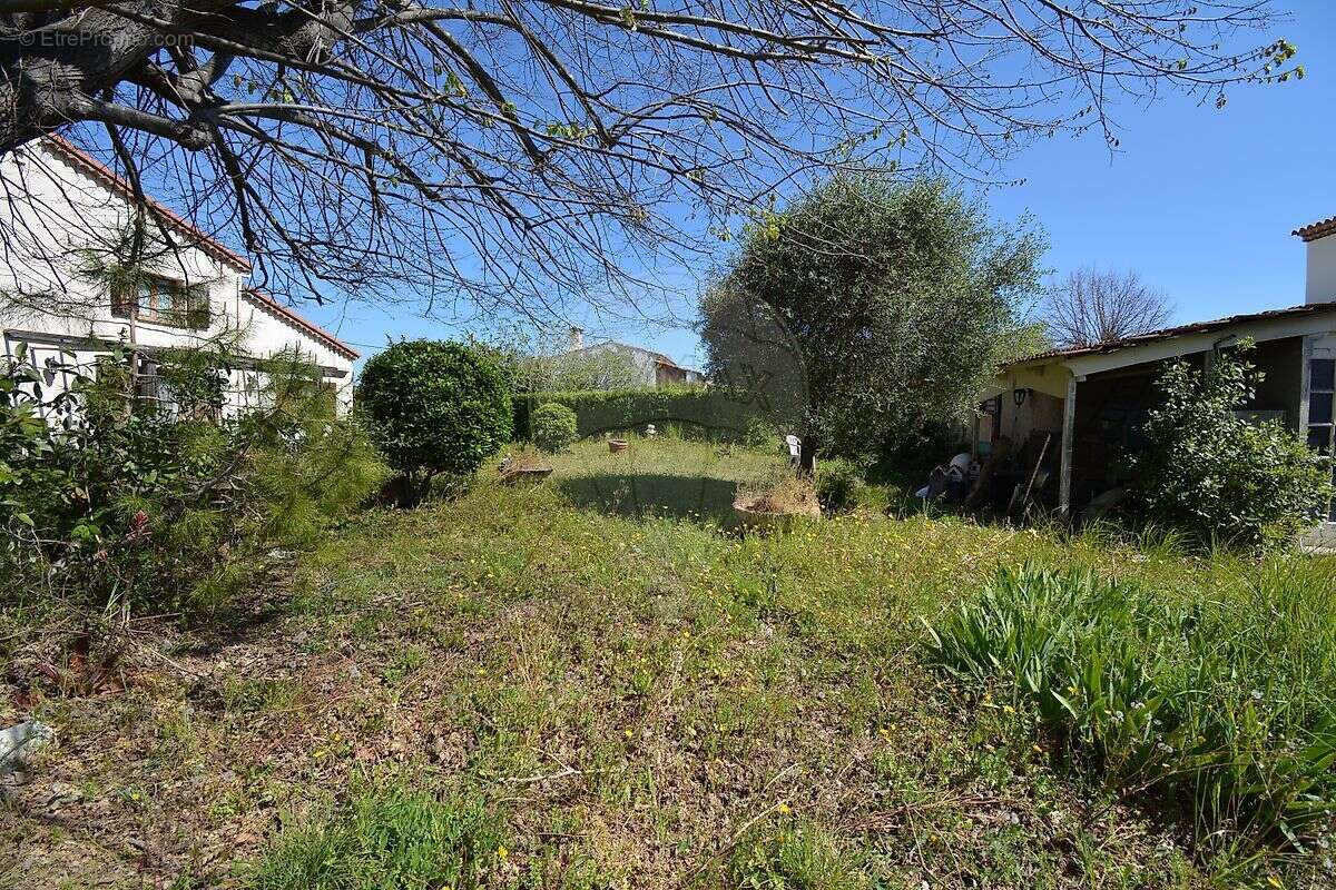 Maison à VILLENEUVE-LOUBET