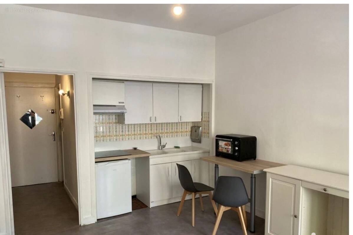 Appartement à PARIS-20E