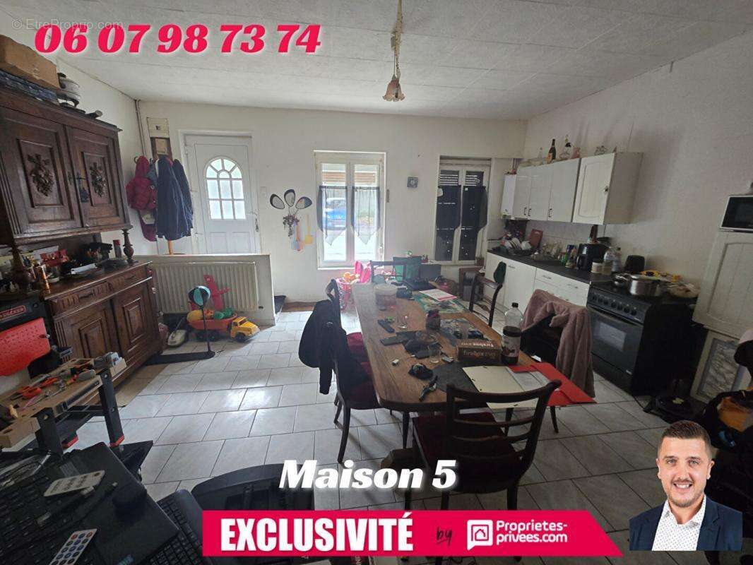 Maison à HIRSON