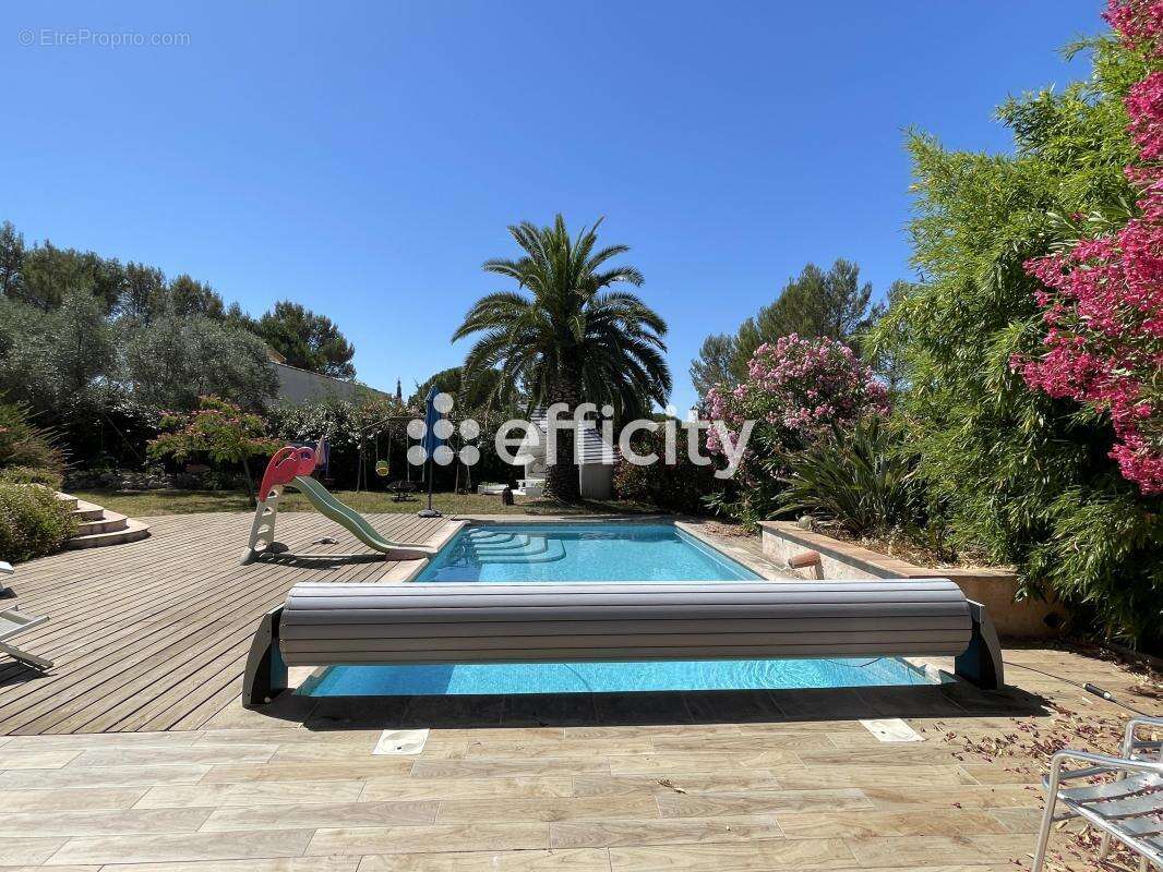 Maison 141 m² à Roquebrune-Sur-Argens  - photo 7