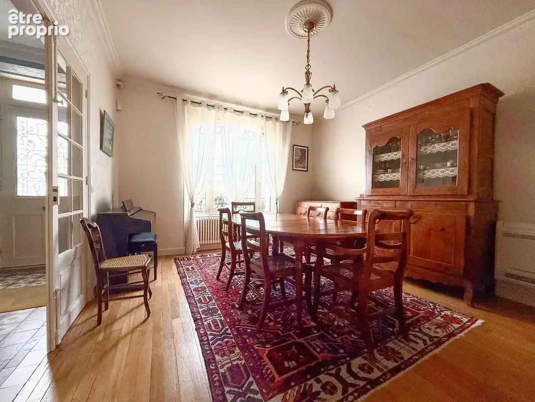 Maison 327 m² à Viry-Chatillon  - photo 6