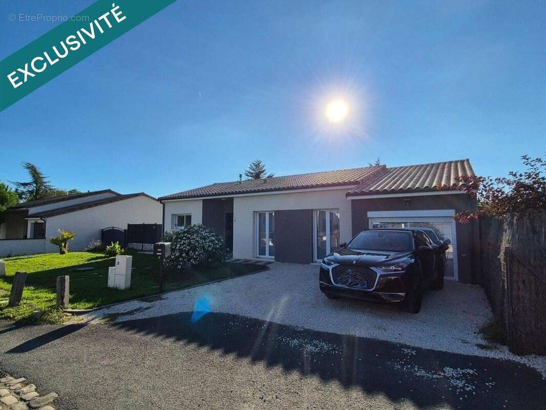 Photo 2 - Maison à ITEUIL