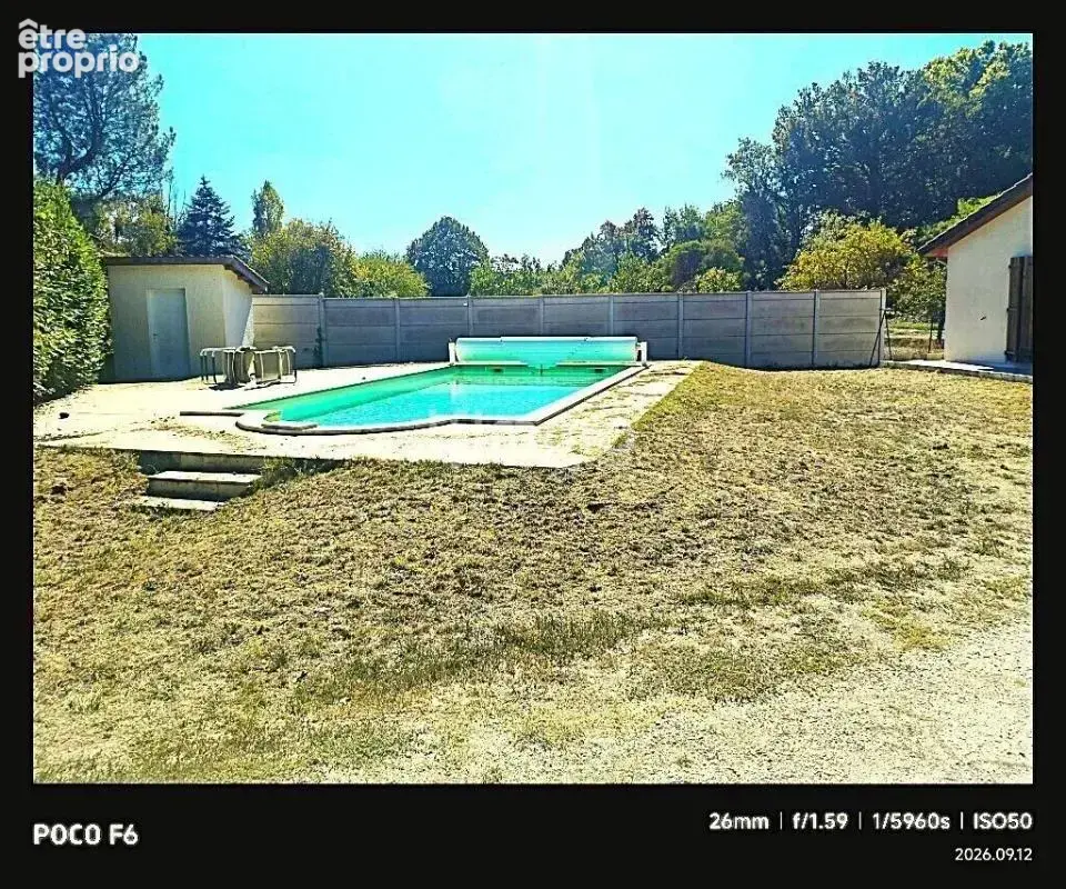 Belle maison de plain-pied avec piscine chauffée et panneaux so - photo 2