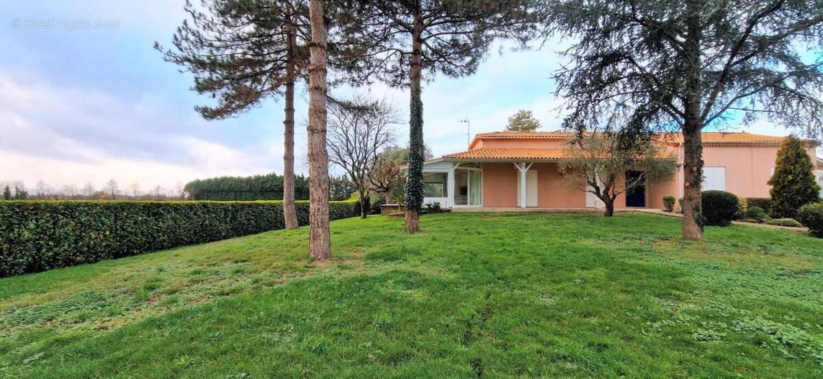 Photo 1 - Maison à VIRAZEIL