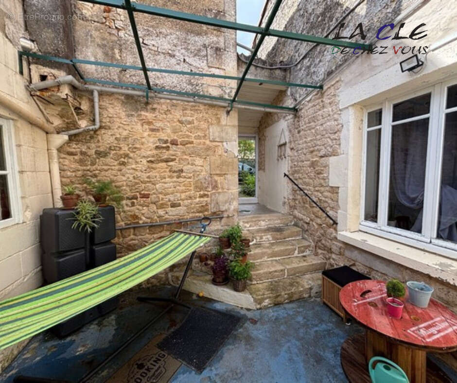 Maison à SAINT-POMPAIN