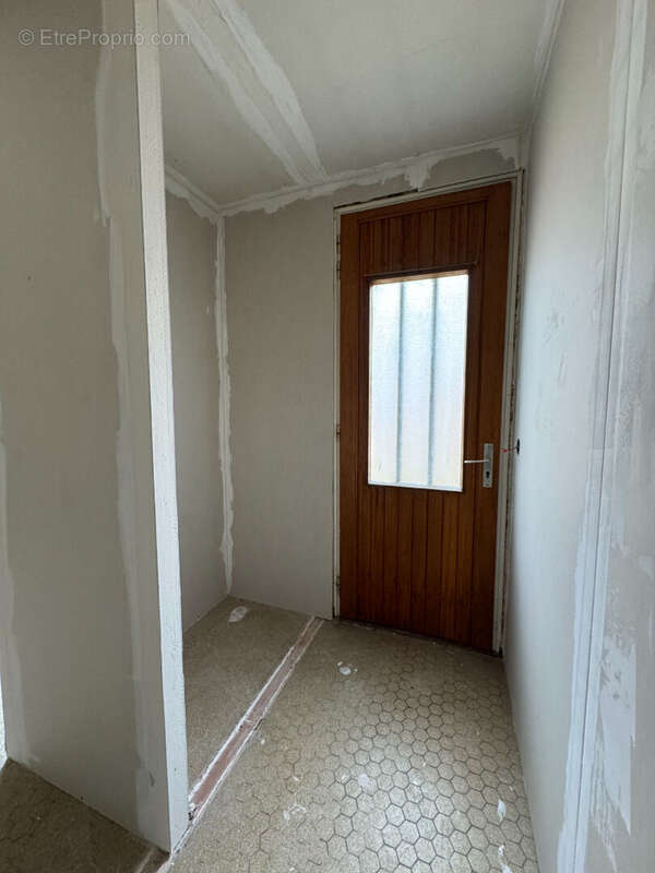 Maison à BEAULIEU-SOUS-LA-ROCHE