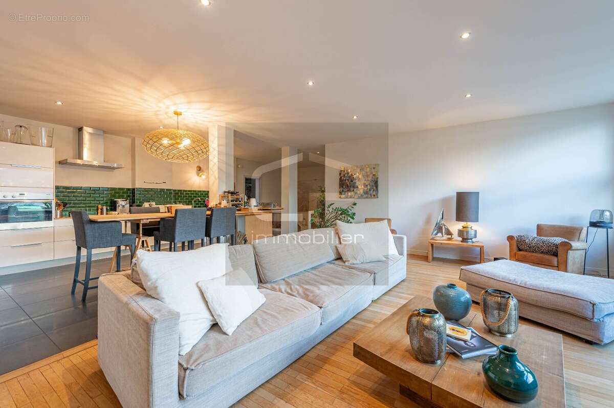 Appartement à SEVRIER