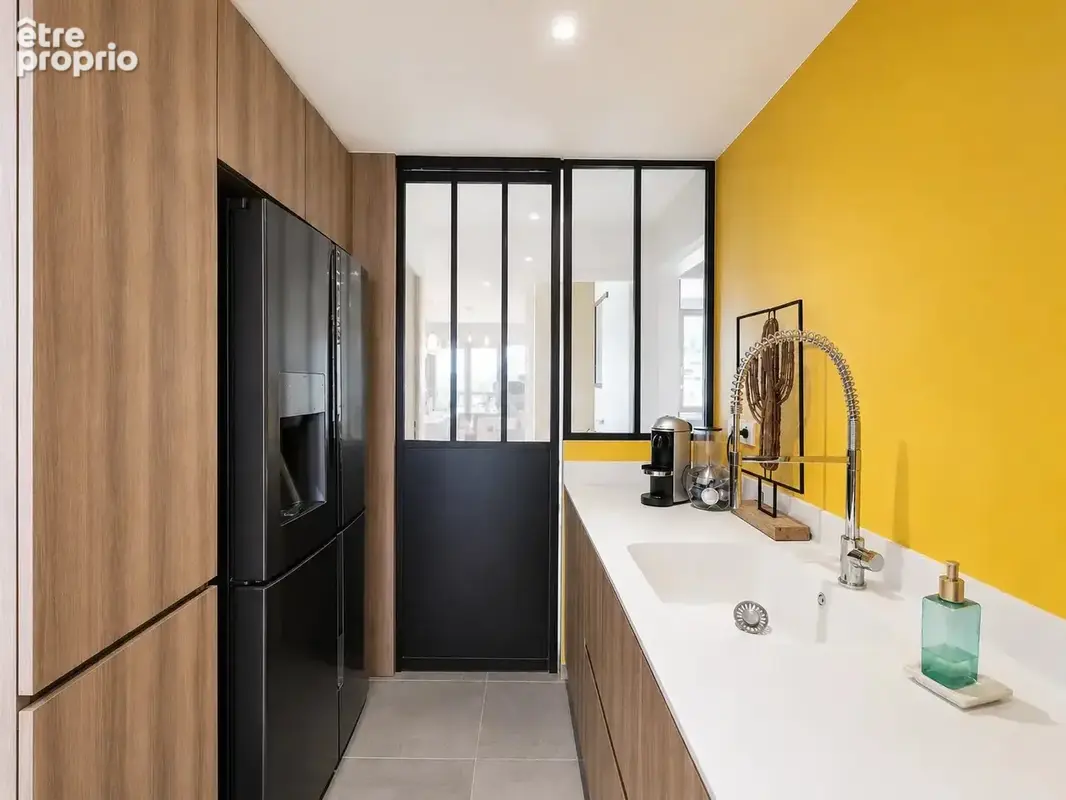 VOIRON – Appartement 5 pièces rénové avec vue panoramique - photo 8