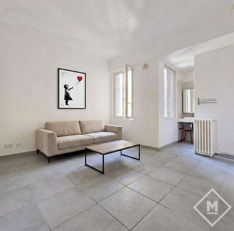 Appartement à MARSEILLE-6E