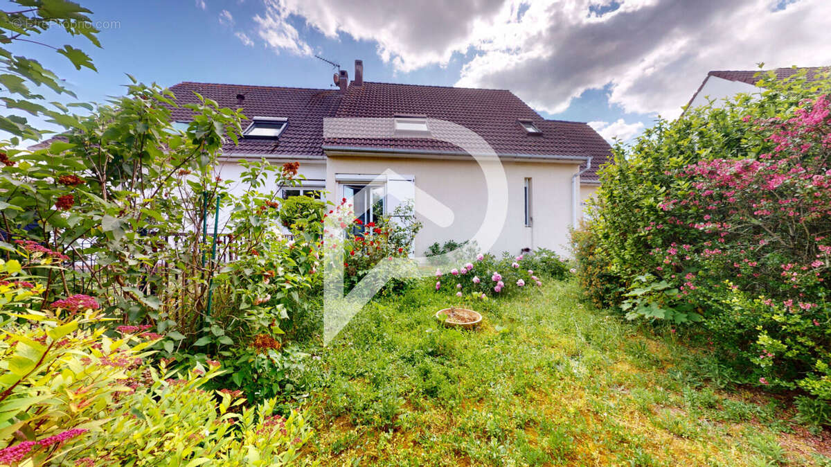 Maison à VERNEUIL-SUR-SEINE