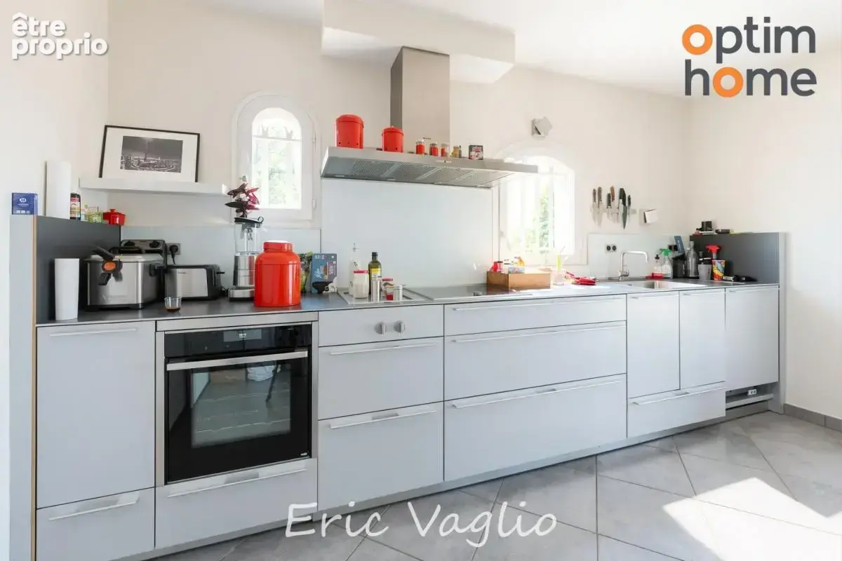 BOUC-BEL-AIR – Villa 169 m², 4 chambres, piscine, terrain 1 257 m² + sous-sol 100 m² + Atelier 30 m2 - photo 12