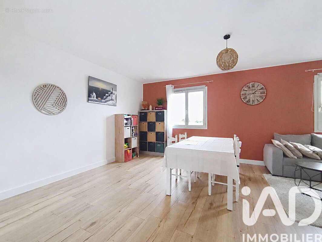Photo 3 - Appartement à BELLEVILLE