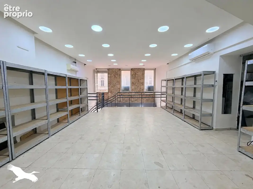A VENDRE - Marseille 13001, Murs commerciaux de 98m² libre de toutes occupations. - photo 5