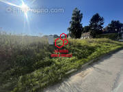 Terrain à FRESNES-SUR-MARNE