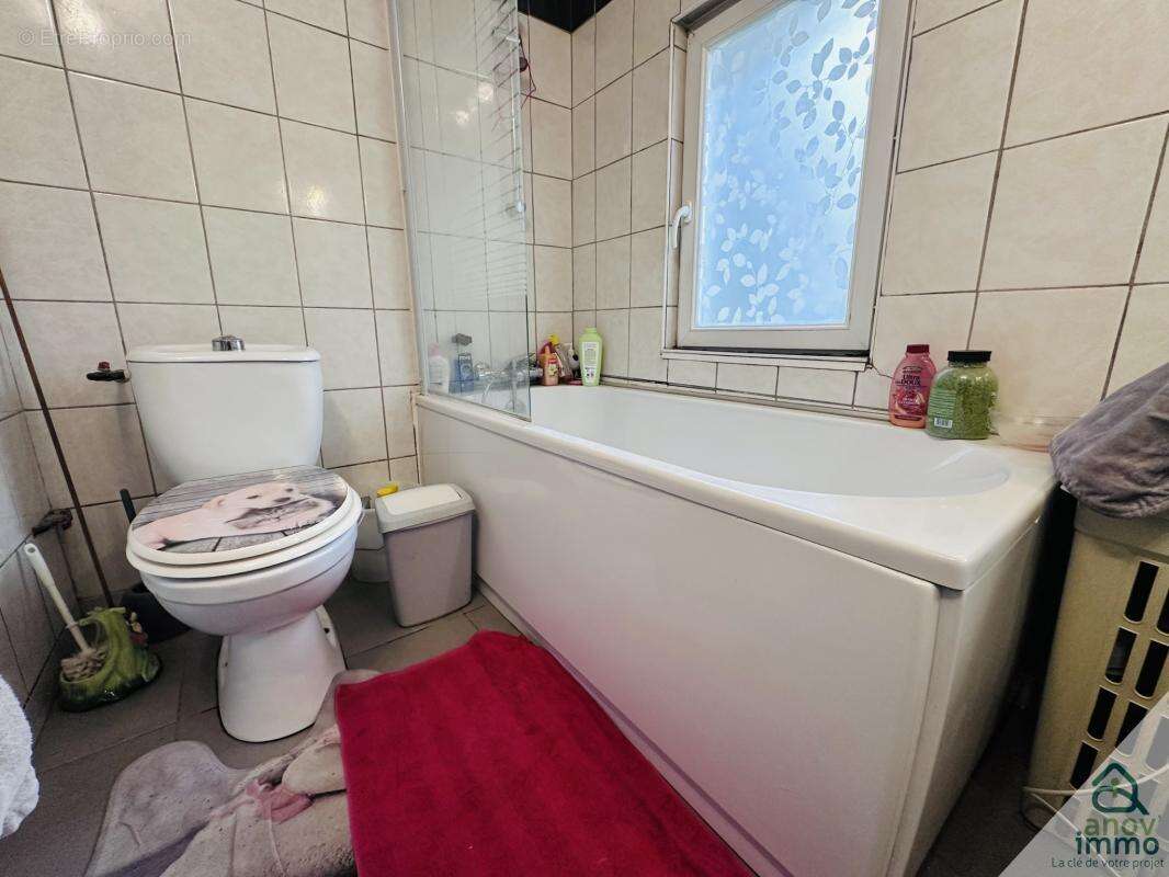 Maison à CHATEAUNEUF-SUR-CHARENTE