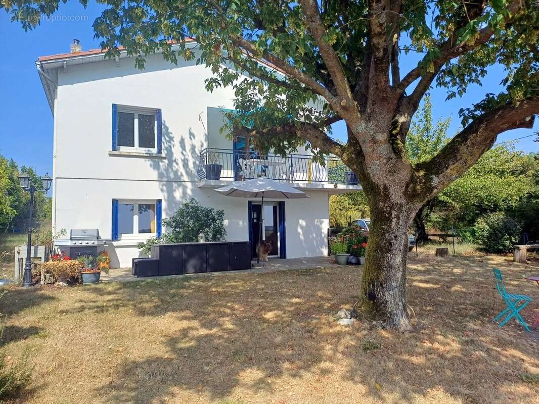 Maison à SAINT-FORT-SUR-GIRONDE