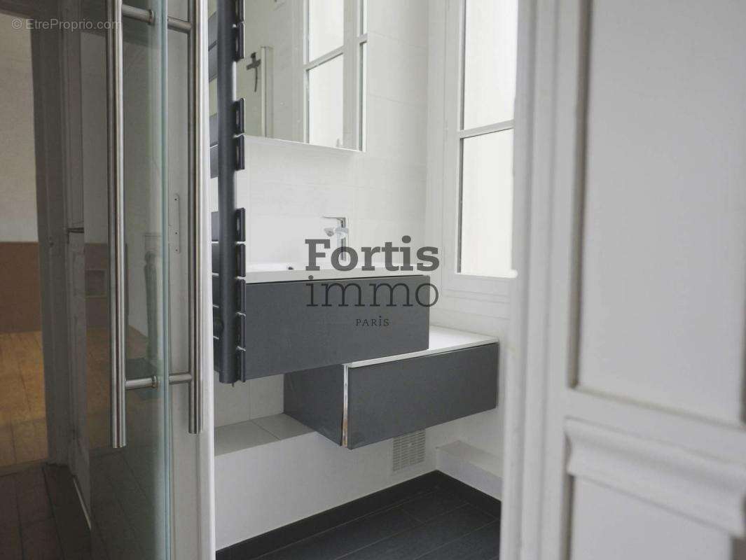 Appartement à VERSAILLES