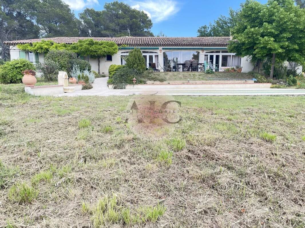 Maison à SAINT-PAUL-EN-FORET