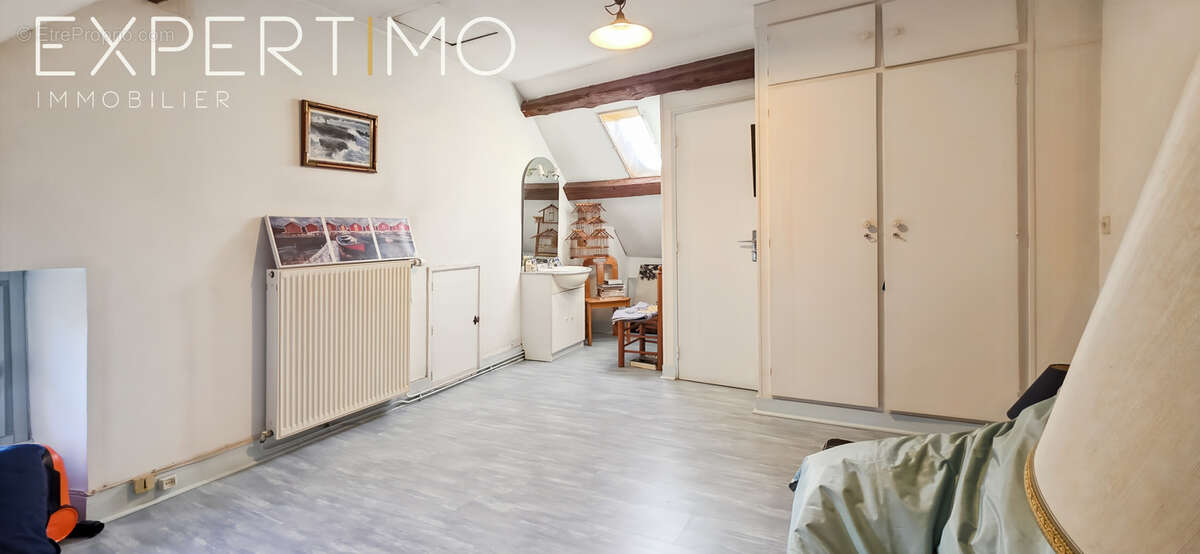 Maison à JANVILLE-SUR-JUINE