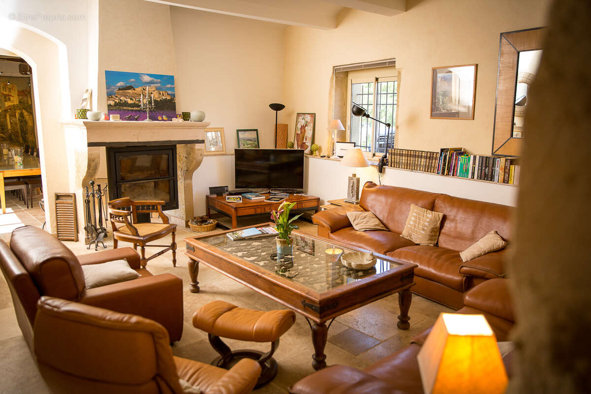 Maison à GRIGNAN