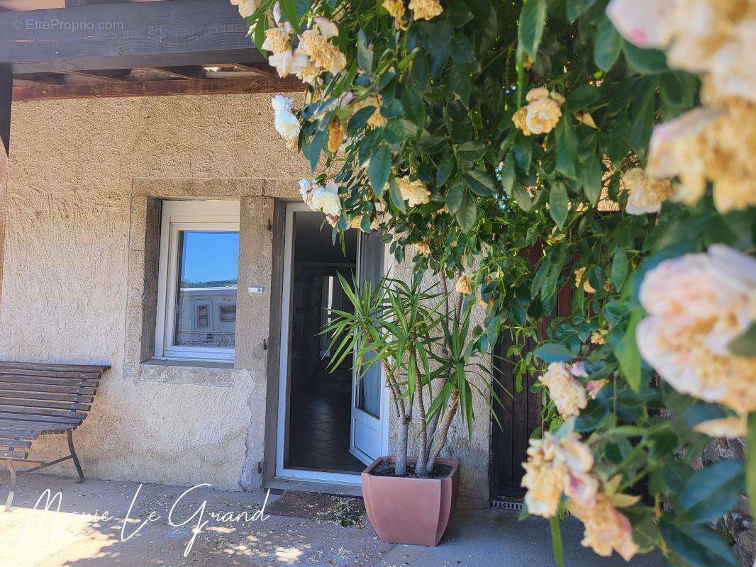 Maison à PONT-DE-LARN