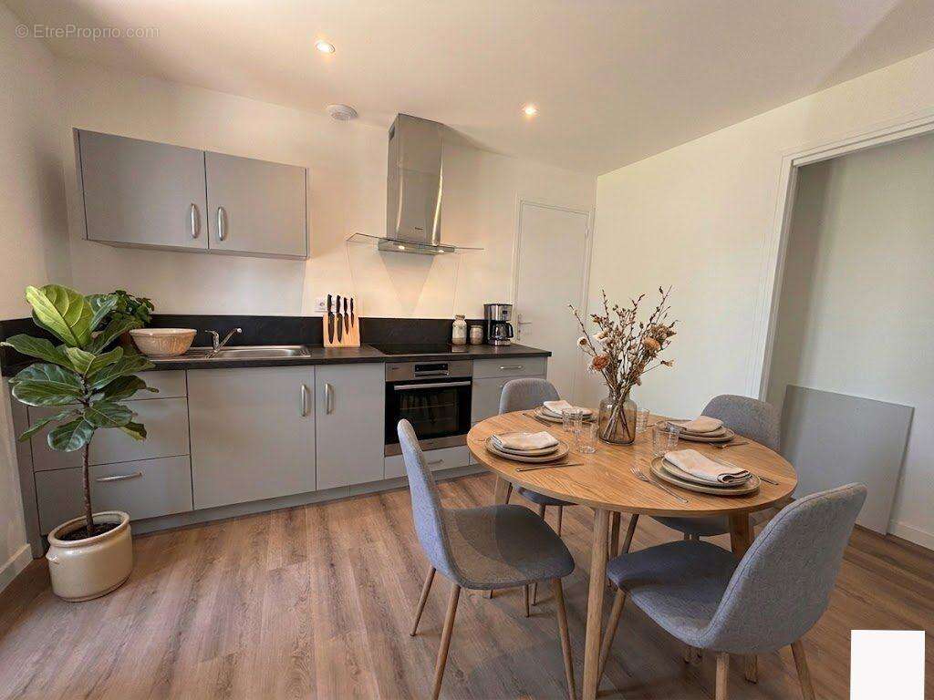 Maison 87 m² à Thueyts  - photo 3
