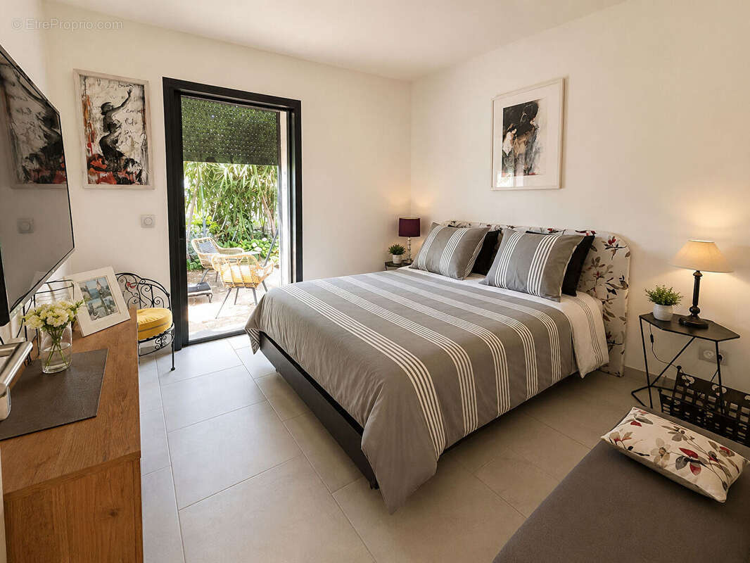 Cannes bas Croix-des-Gardes - Maison neuve 82 m²  niché dans la verdure - Terrain 609 m² - Création possible d'un étage - photo 6