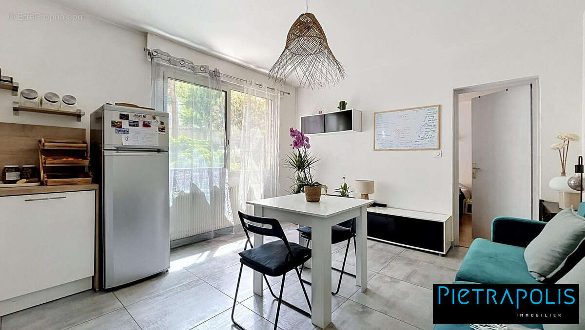 Appartement à TASSIN-LA-DEMI-LUNE