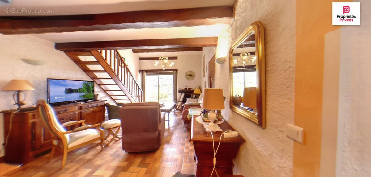 Maison à ESPARRON-DE-VERDON