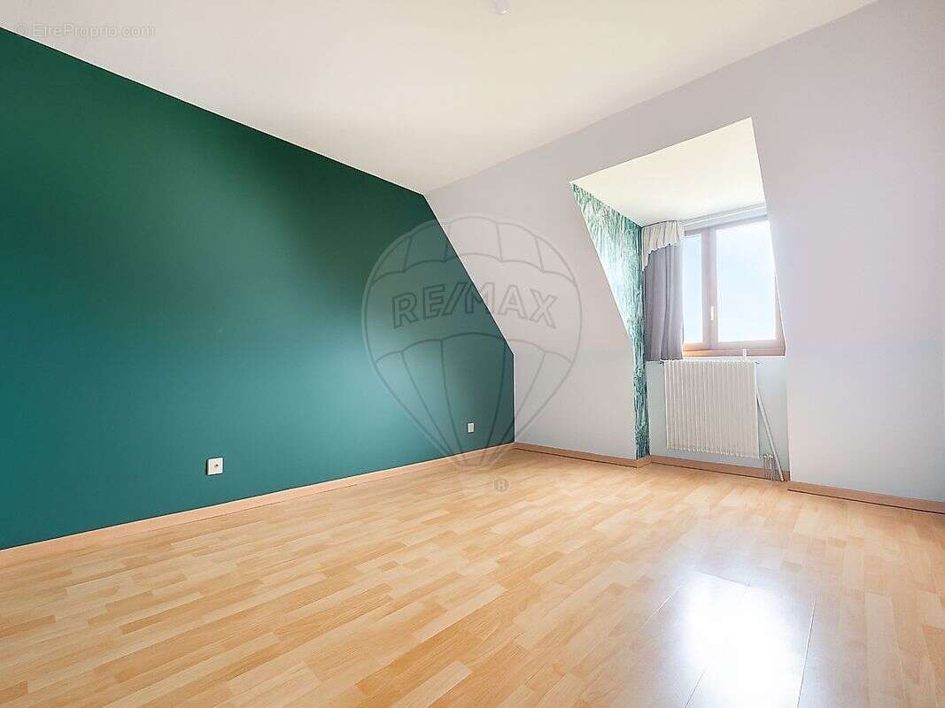 Maison à MORTEFONTAINE