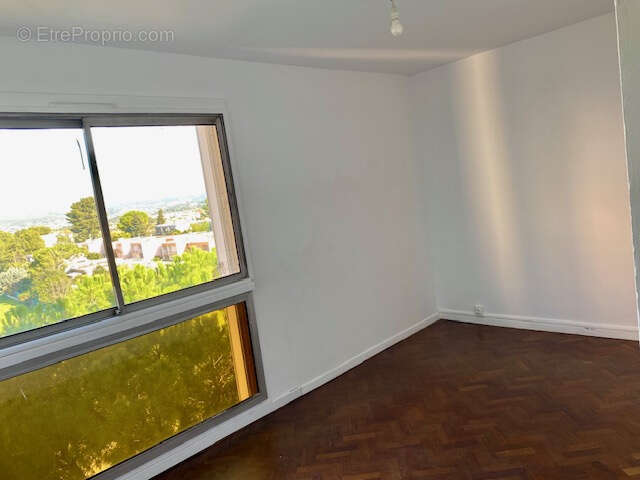 Appartement à MARSEILLE-12E