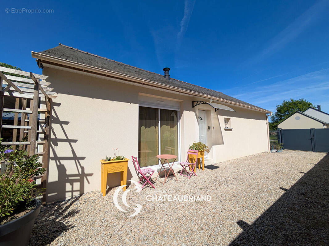 Maison à LE TRONCHET